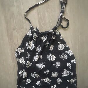 Forever 21 Black and White Floral Crop Top